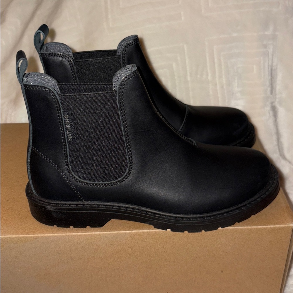 NWT NATURINO PICCADILLY Chelsea Leather Boots in Black - Picture 10 of 15